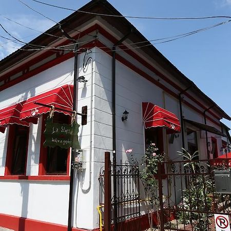La Storia Guest House ปีเตช ภายนอก รูปภาพ