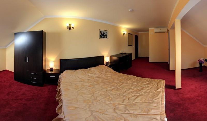 La Storia Guest House ปีเตช ภายนอก รูปภาพ